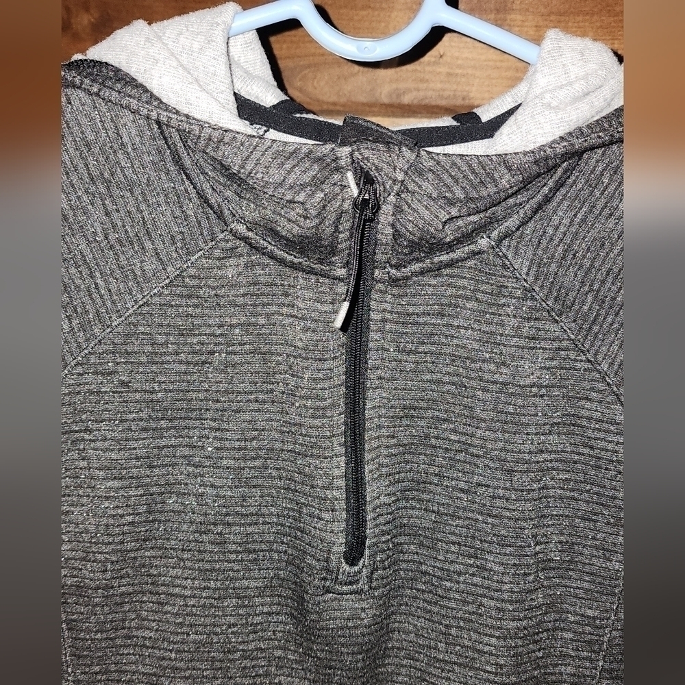 All In Motion HOODIE​ - Picture 2 of 6